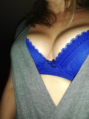 Dicle escorts in Kendallville